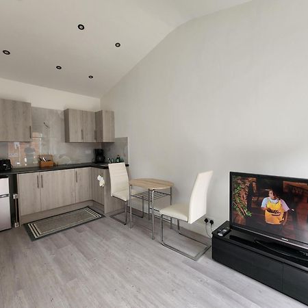 Ilford Town Centre Studio מראה חיצוני תמונה